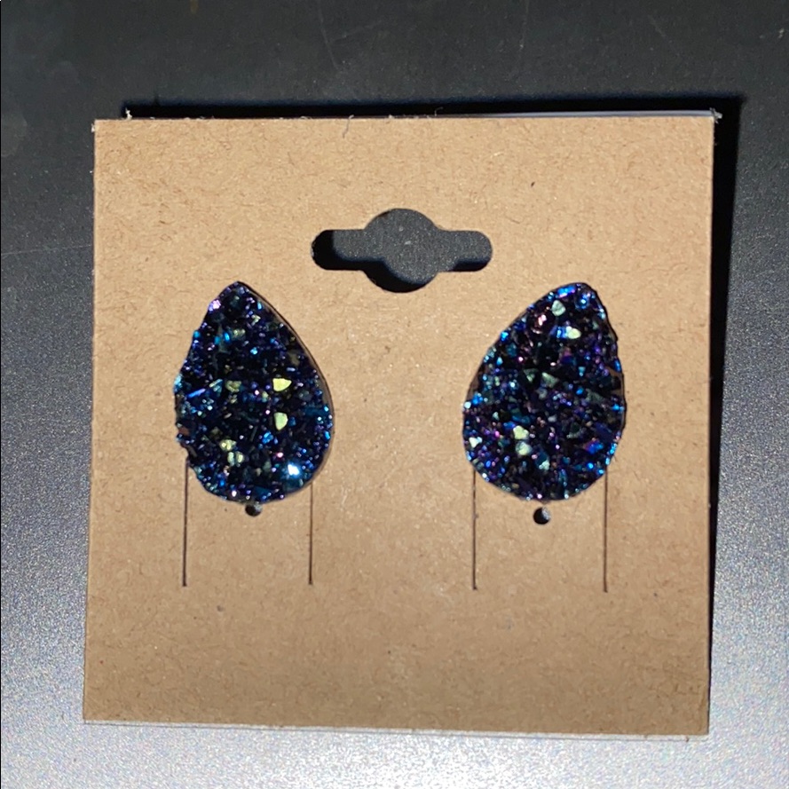 Last Pair Multicolored Studs 10$